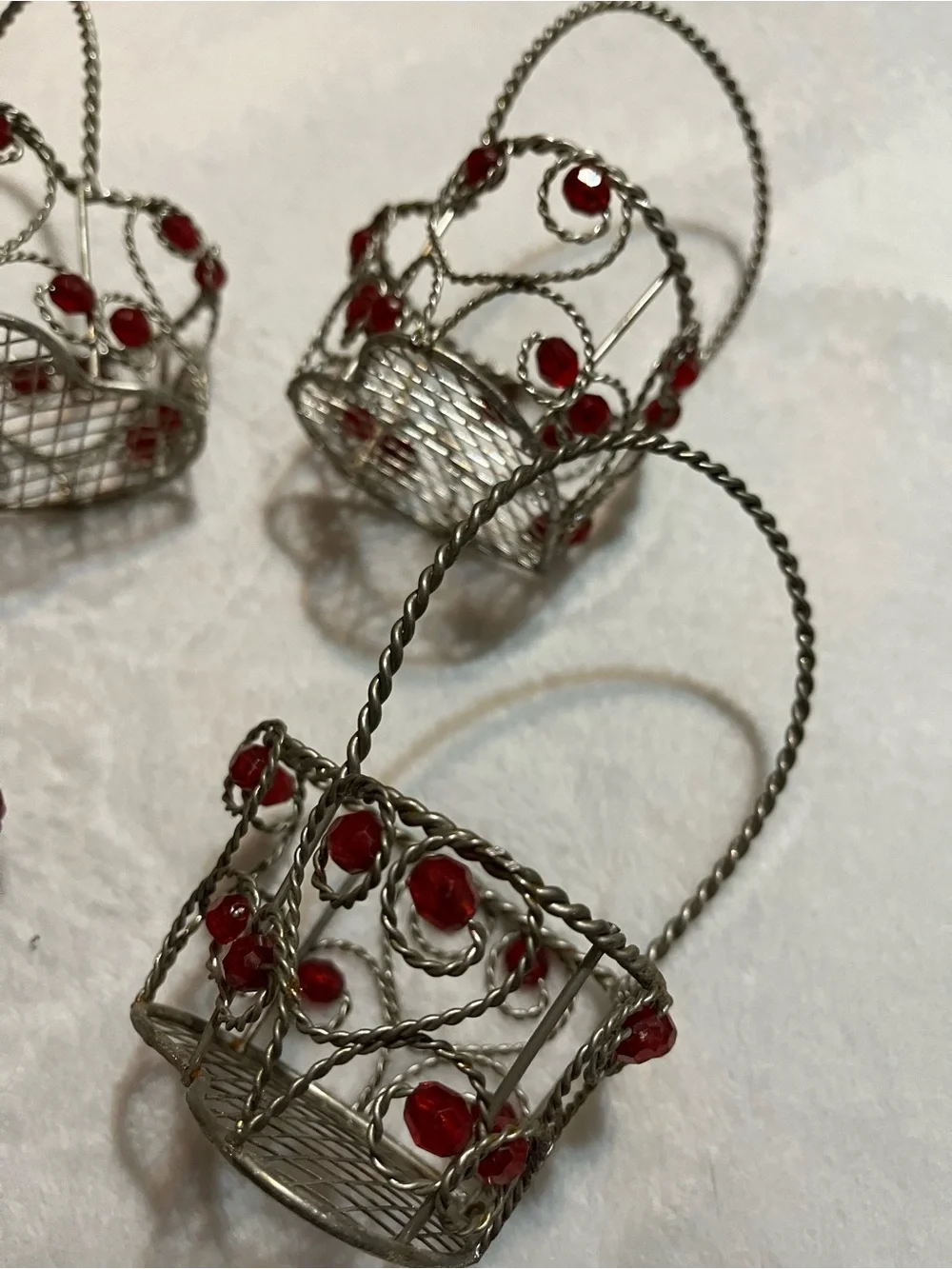 Vintage mini 3” wire basket set with hearts